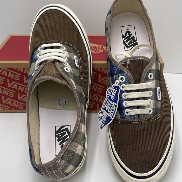 Authentic 44 D
Anaheim Factory 0g Cord/Pewter
VN000581NU Sneakers - Picture 12 of 16